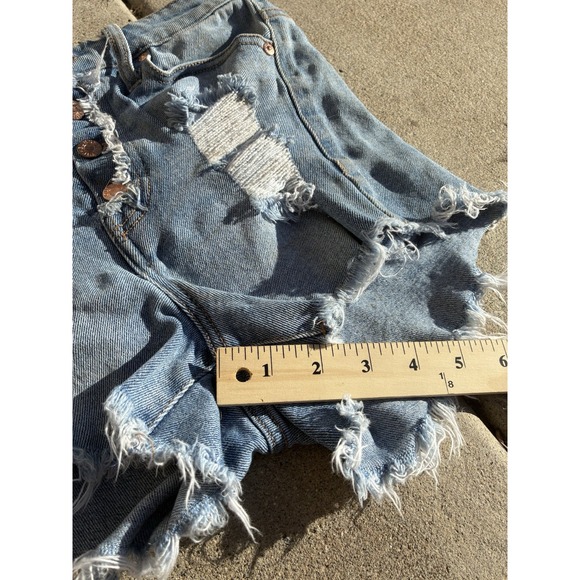 Lot Of 2 Size Small Womens Guess Size 27, American Eagle Size 4 Blue Jean Shorts - Picture 6 of 10